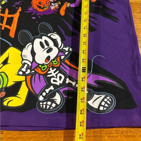 Disney Mickey Mouse and Friends T-Shirt Size XL NWT - Picture 3 of 11